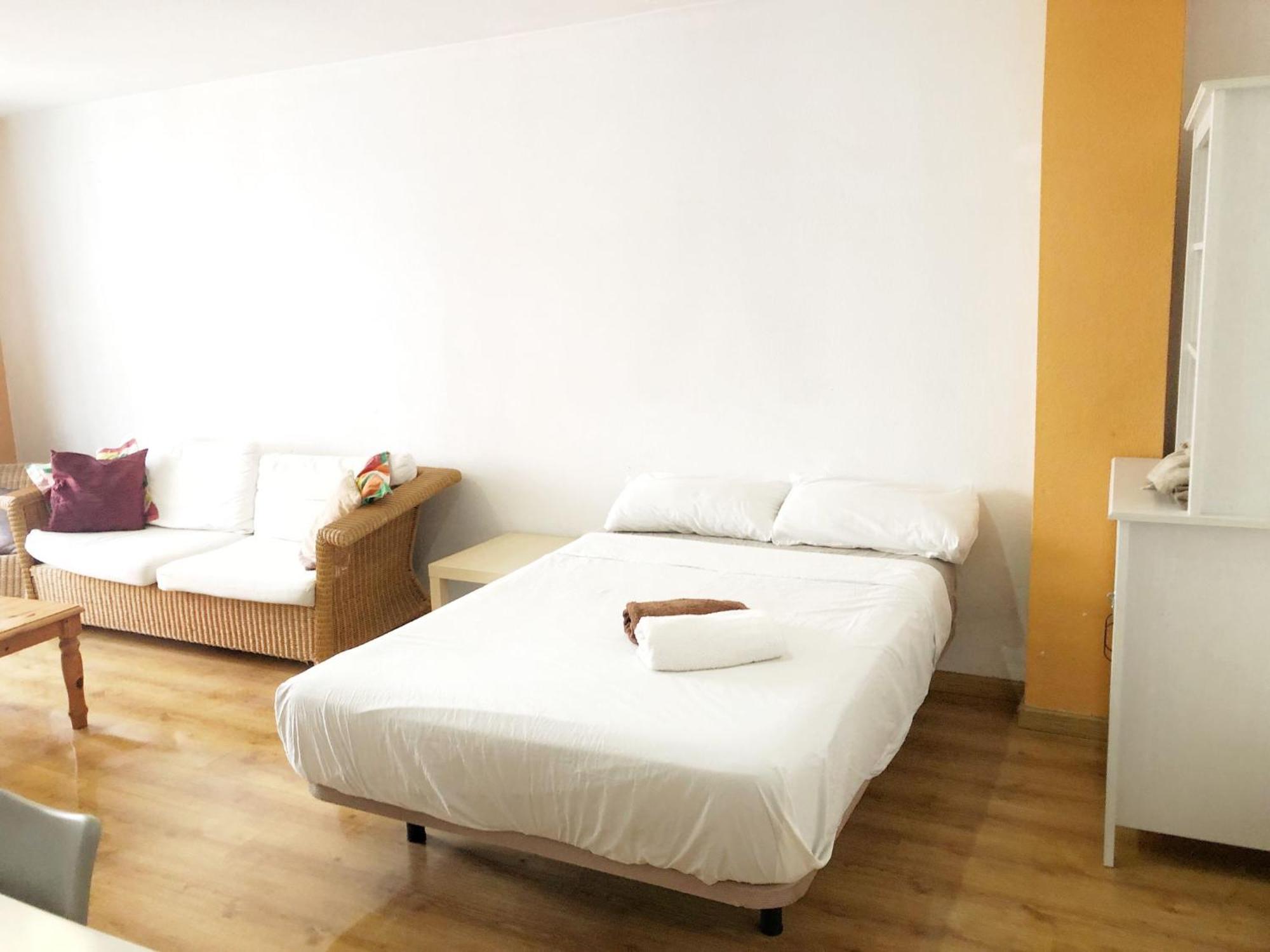 Central Market Guestrooms Αλικάντε Εξωτερικό φωτογραφία